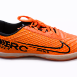 کتانی فوتبالی پسرانه